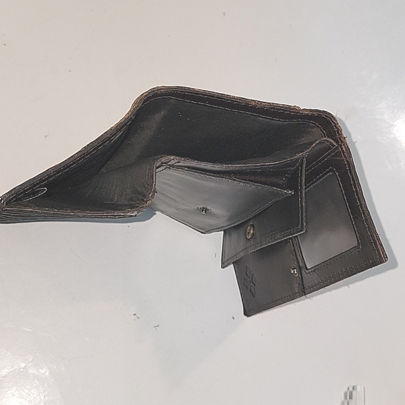 PATRICIA NASH WOMEN'S WESTERN STYLE HANDTOOLED TRIFOLD CLUTCH WALLET - Picture 15 of 16